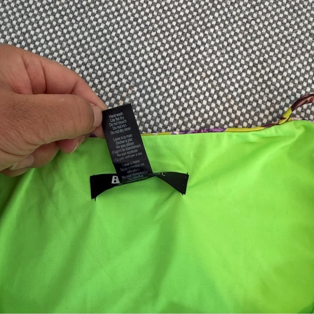 BEACH RIOT betsy one piece in lime punch gardenias size M